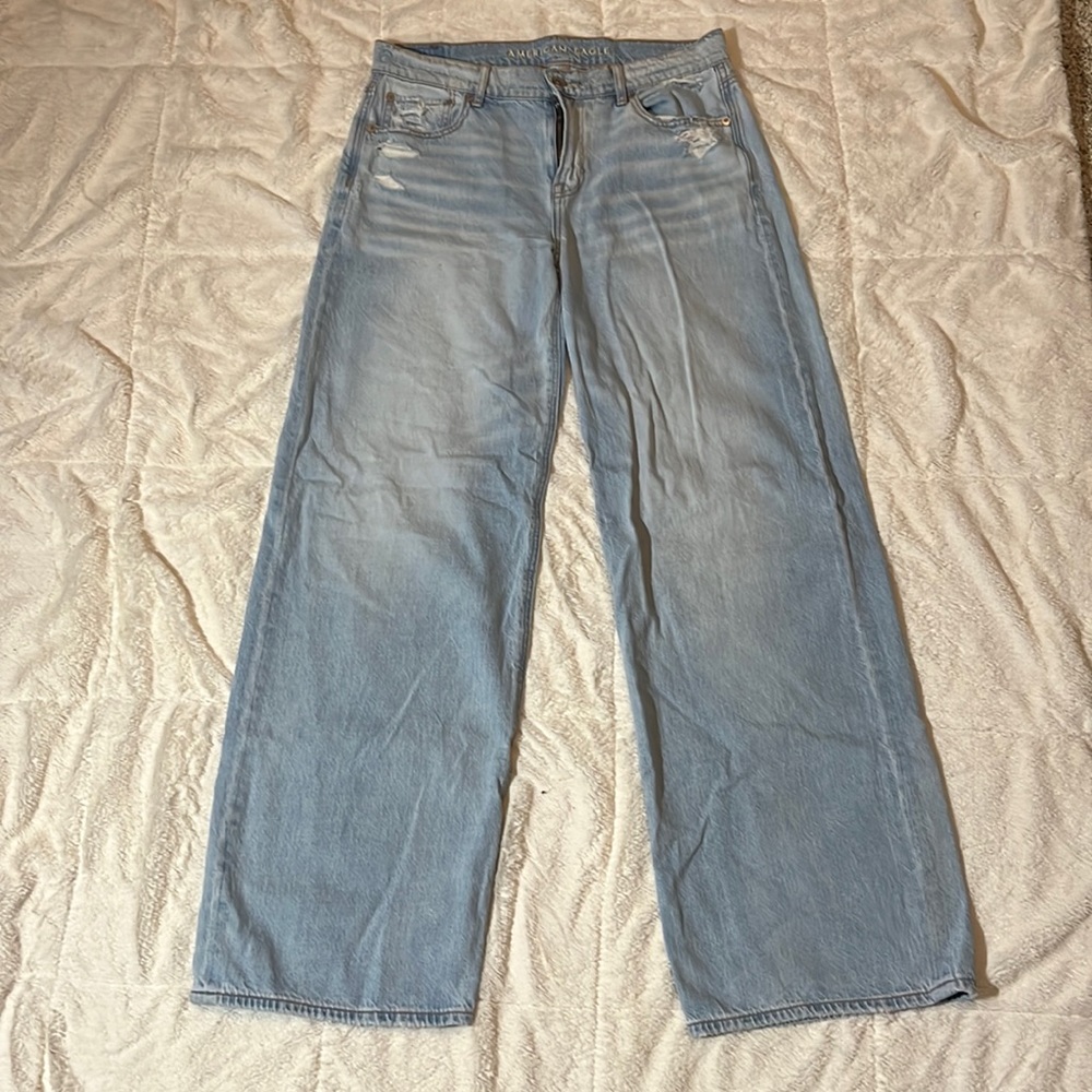 American Eagle mom jeans
